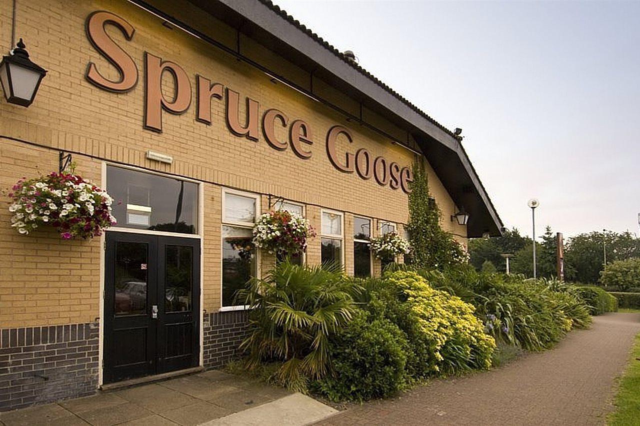Premier Inn Basingstoke West Esterno foto